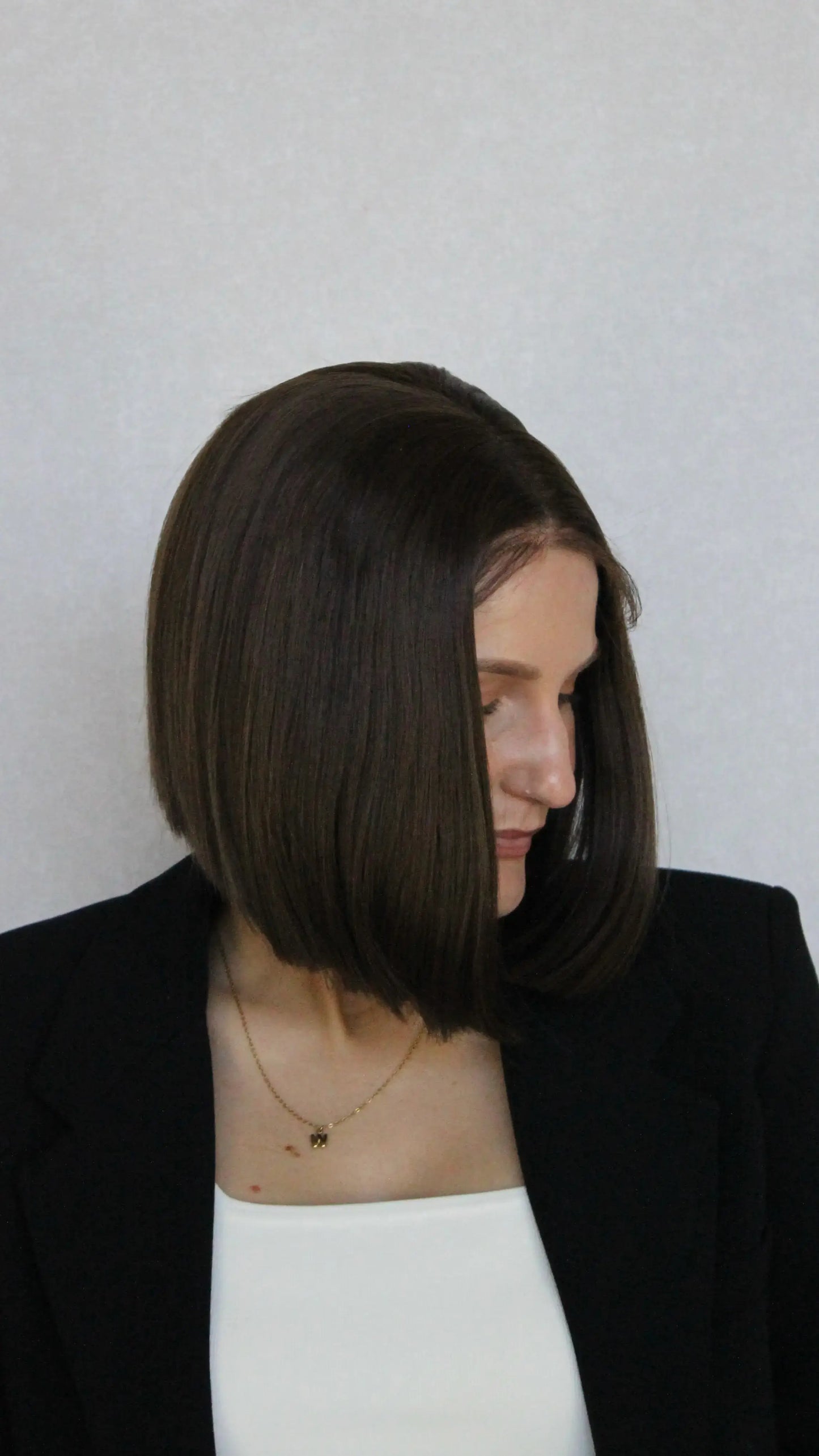 bob length synthetic, lacefront with baby hairs, chocolate brown hair colour, australia wigs.