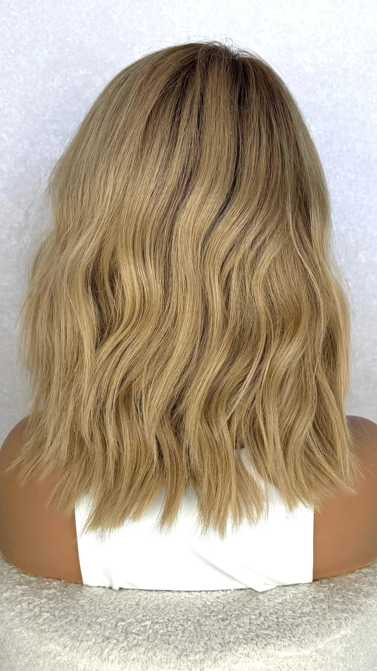 Warm Ombre Blonde ā 14" Human Hair Lace Front Wig- Colour: Spring