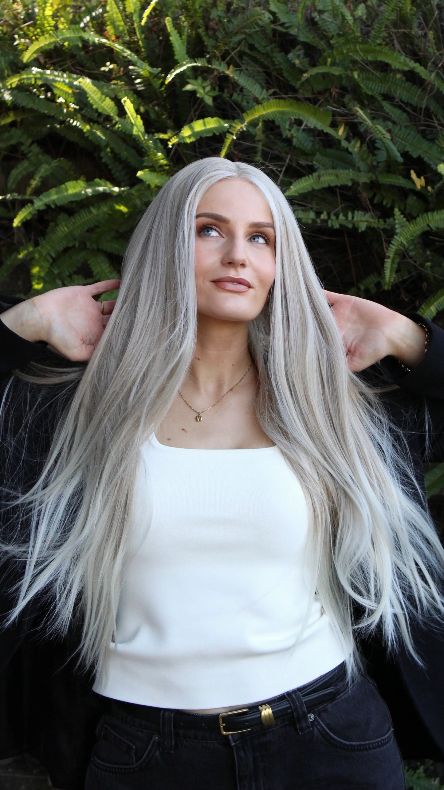 long lacefront wig, blonde hair, middle part, 30 inches.