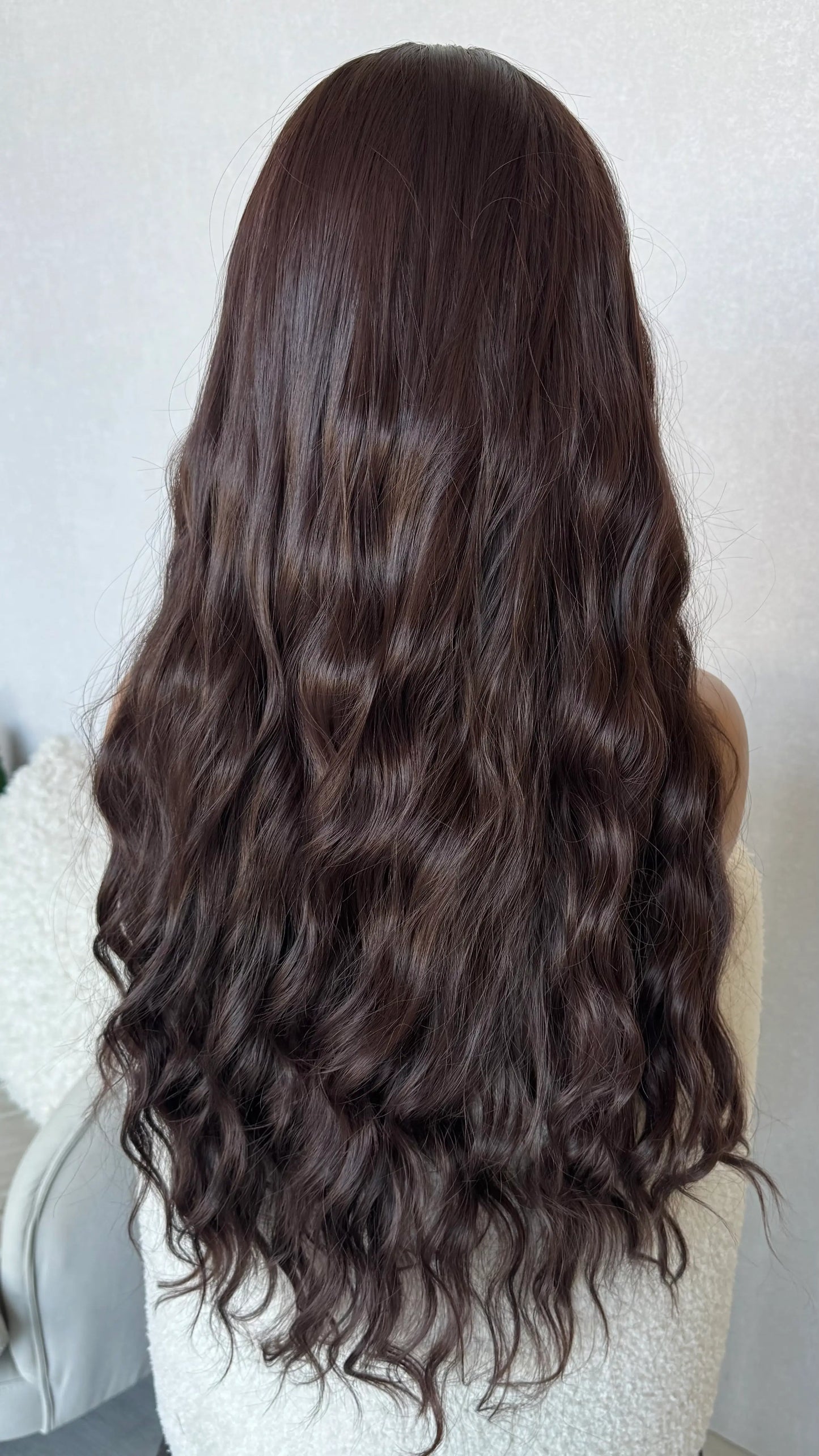 back view long wavy hair synthetic wig ausralia.