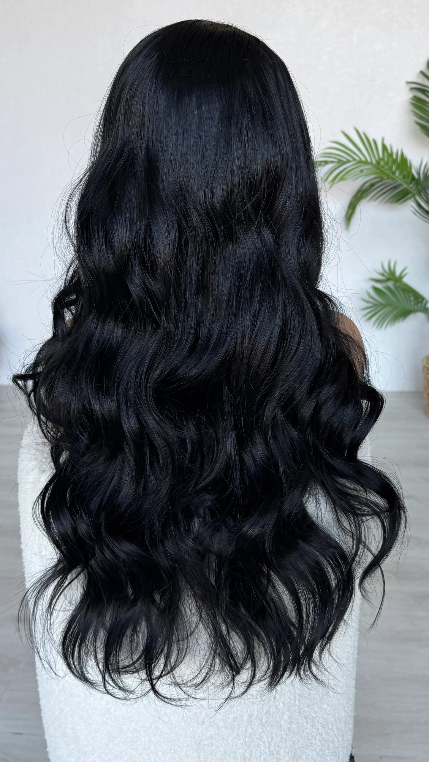 black hair back view, long wavy hair