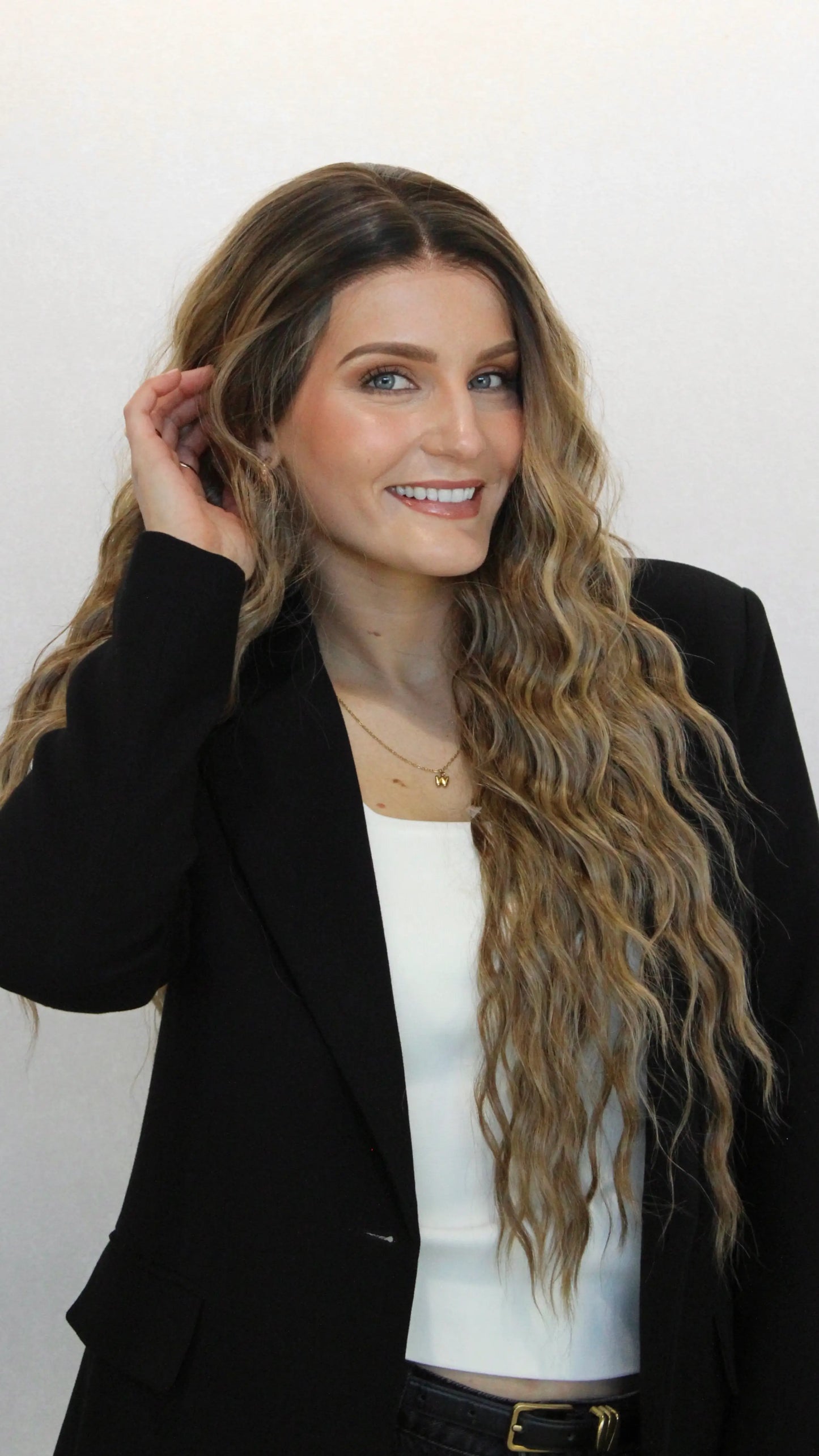 echo synthetic wig, lacefront wig with middle part, long curly hair, heat safe.