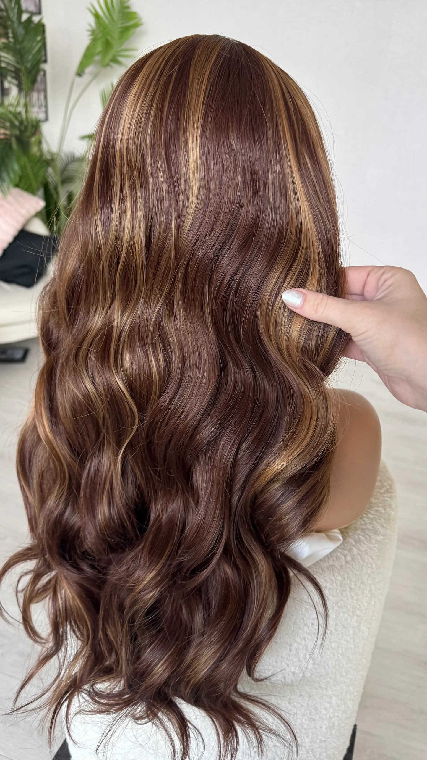 ruby synthetic, lacefront 28 inch, long hair wig australia. heat safe hair, middle part, glueless wig australia.