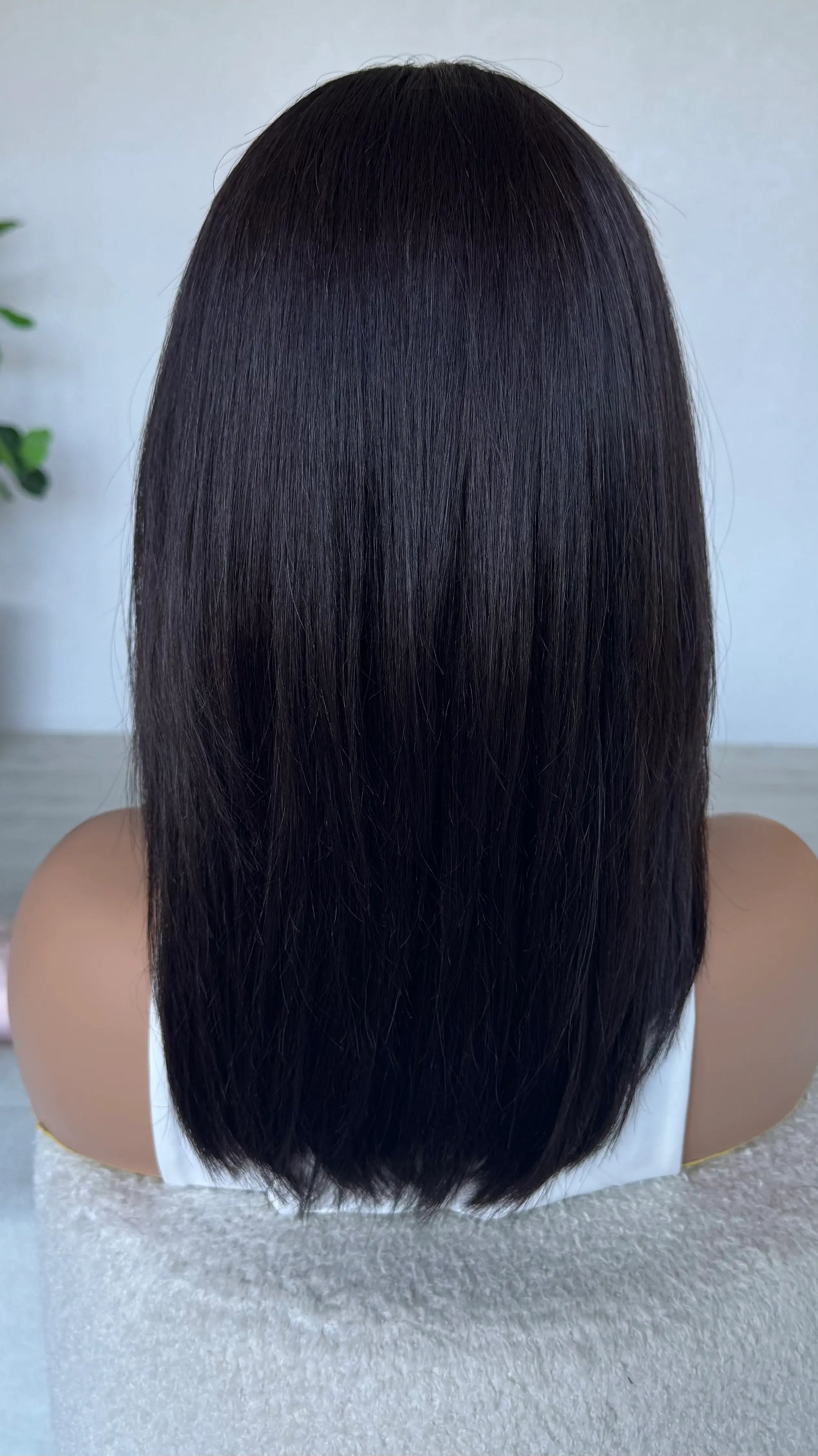 16 inch dark brunette wig, straight cut wig. lacefront wig, natural hair.
