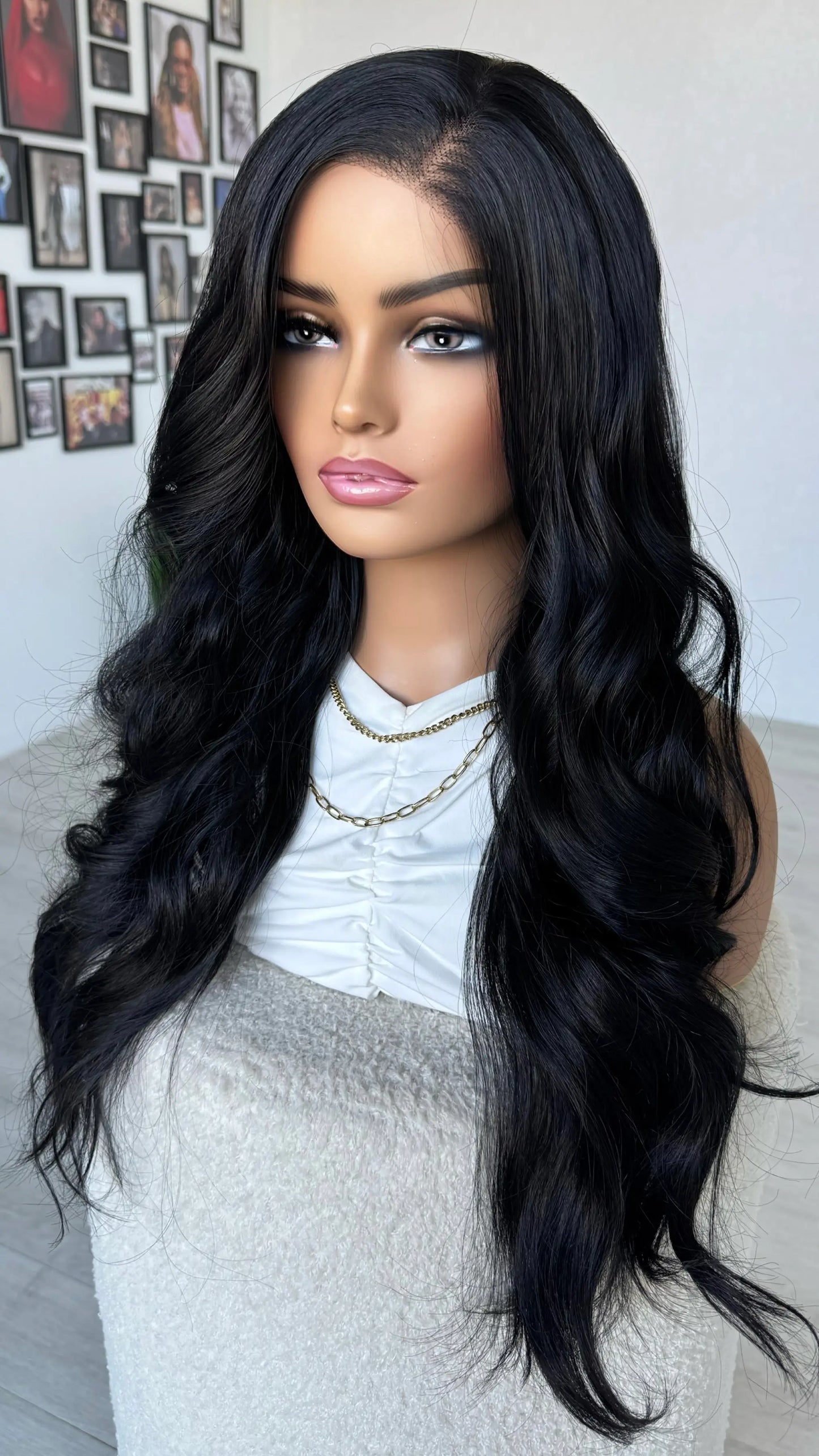 lacefront black wig, middle part.