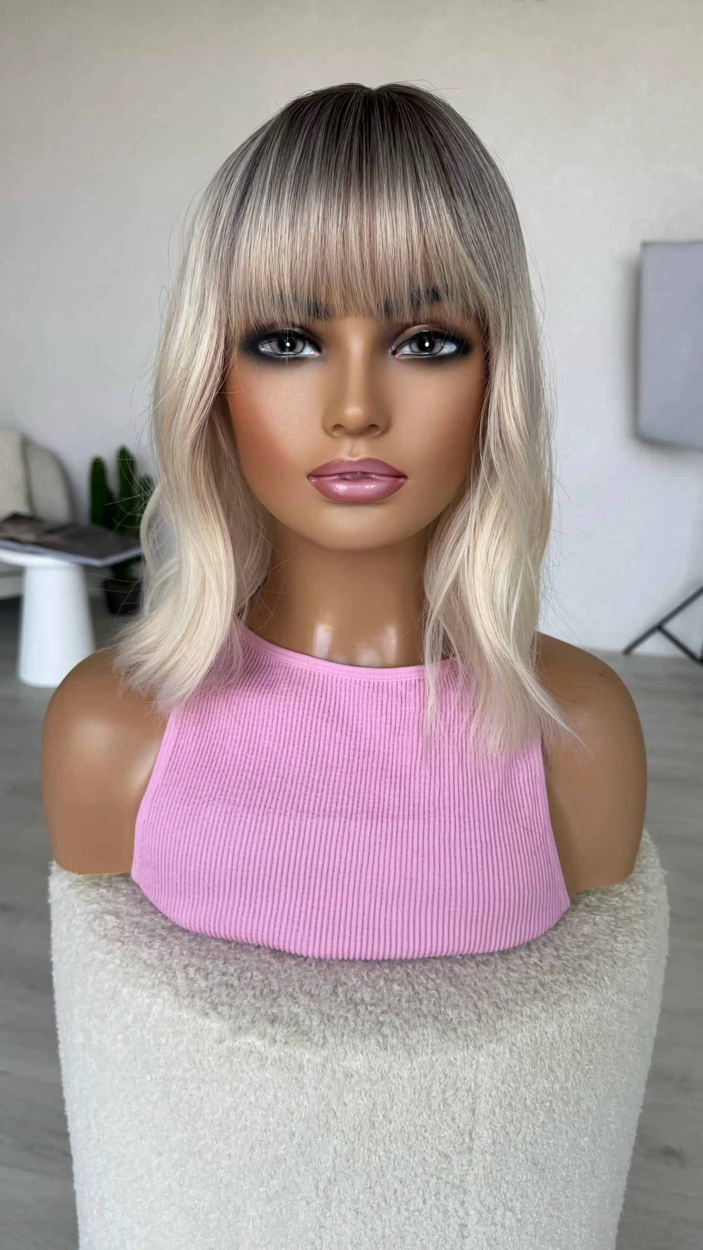 fringe wig platinum ombre dark root, middle part.