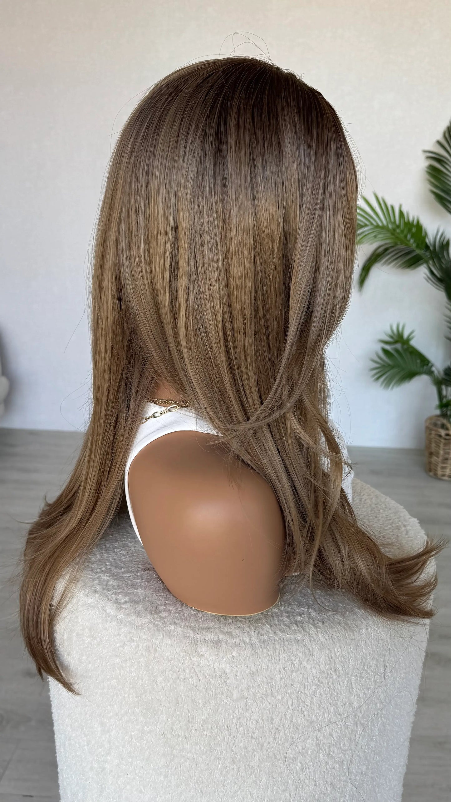 side view curtain baqng wig, layered hair, heat safe, glueless wig.