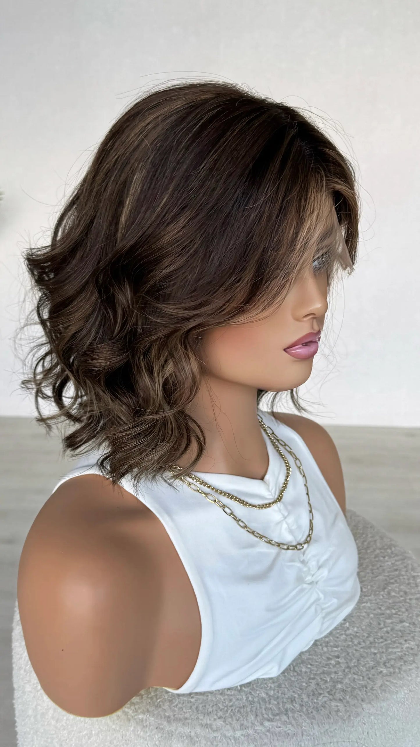 side view wavy hair lacefront wig, human hair, australia wigs. 14 inch length. long bob.