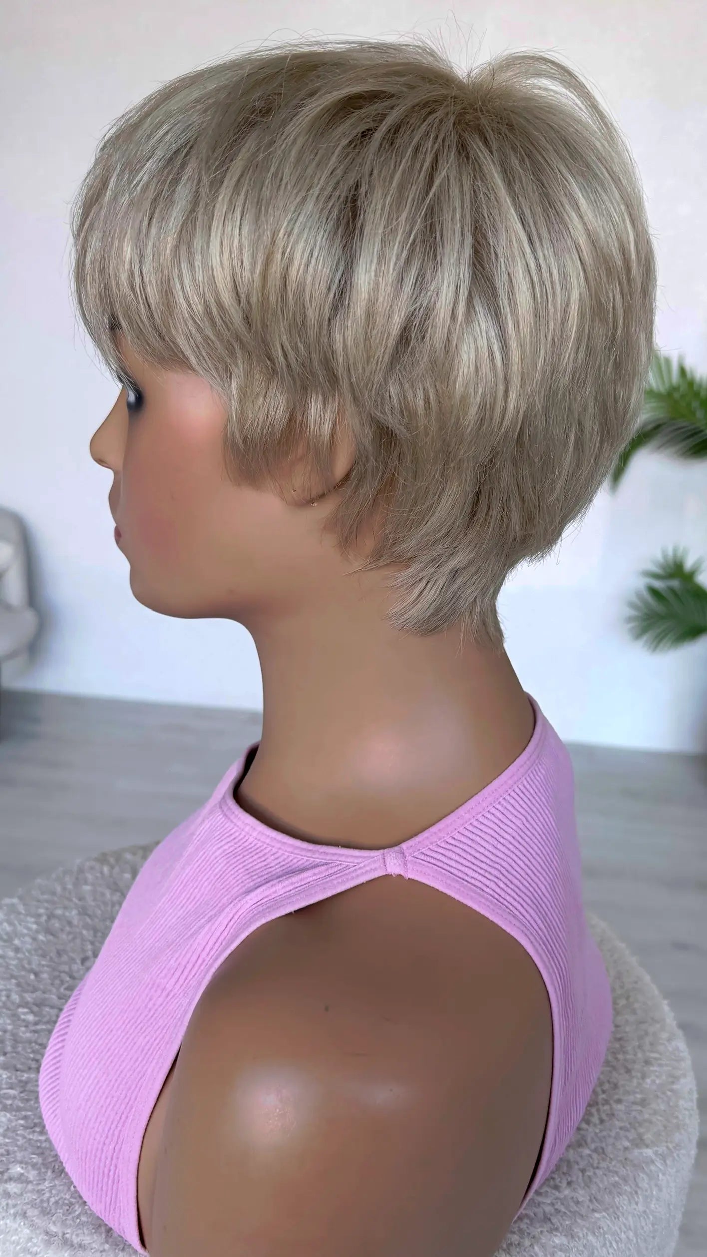 side view short hair wig white blonde