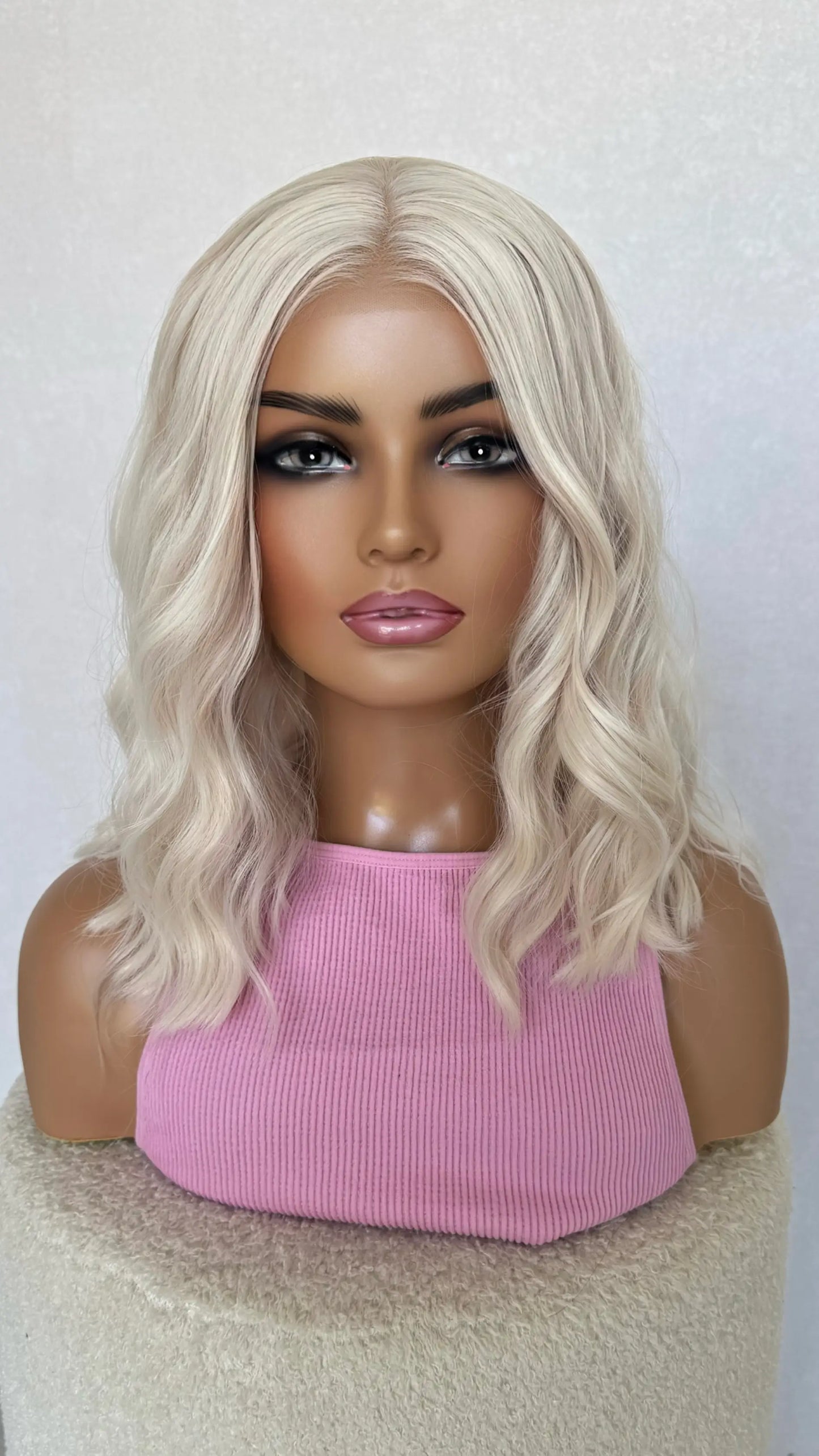 wavy white wig bob, natural.