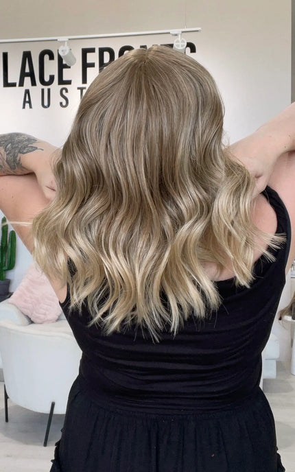14 inch wavy sandy blonde hair glueless wig australia, heat safe styleable hair.