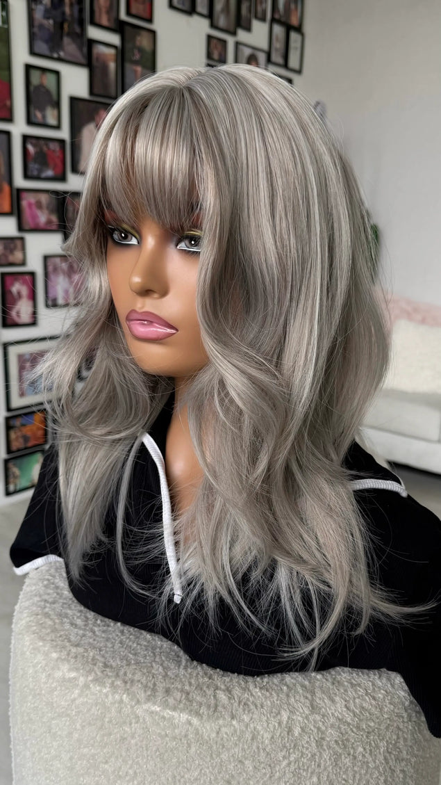 realistic, easy to wear wig for hairloss, alopecia, chemotherapy.