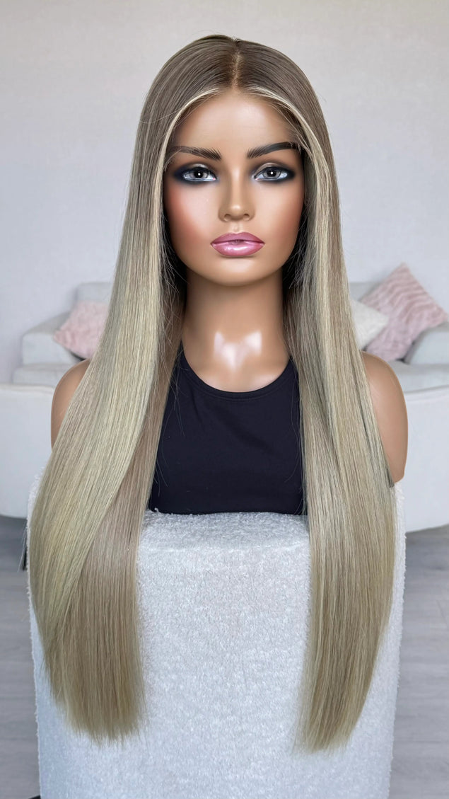 medical grade lace front wig for women with hairloss and alopecia.