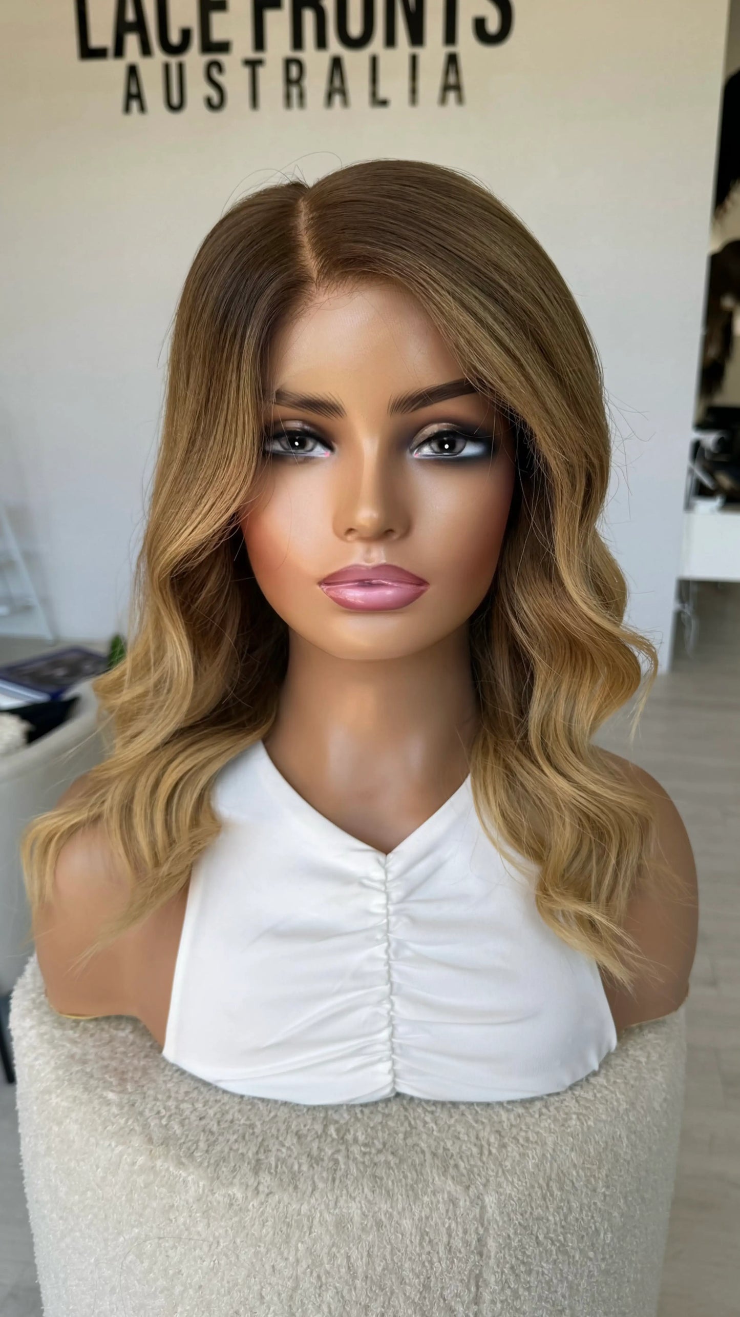 lace front human hair wig , ombre colour, side part, wavy hair. medical lace front wig.