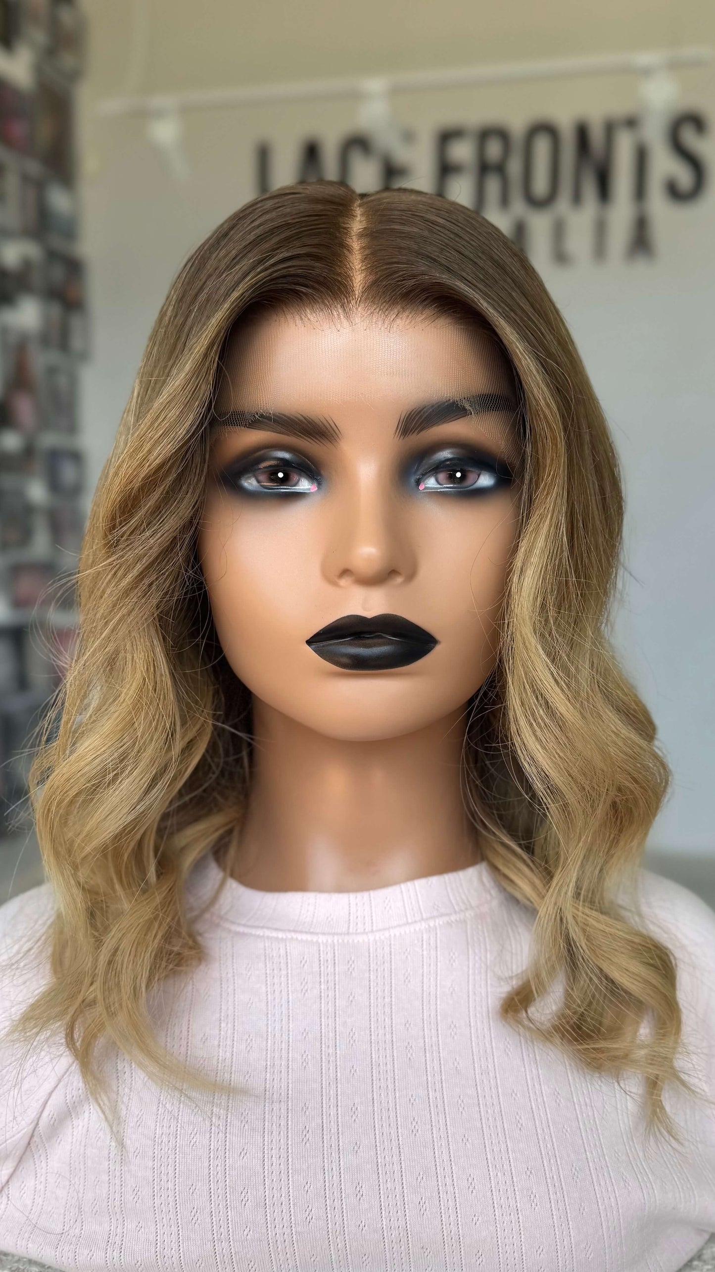 18 INCH -  GOLDEN BLONDE OMBRE - HUMAN HAIR LACE FRONT WIG