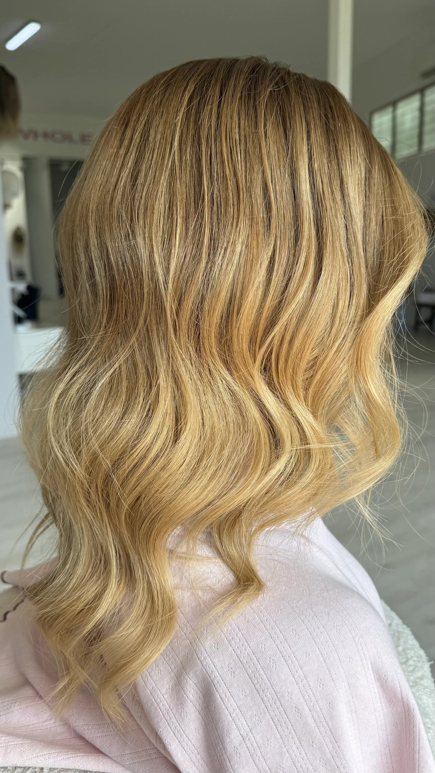 18 INCH -  GOLDEN BLONDE OMBRE - HUMAN HAIR LACE FRONT WIG