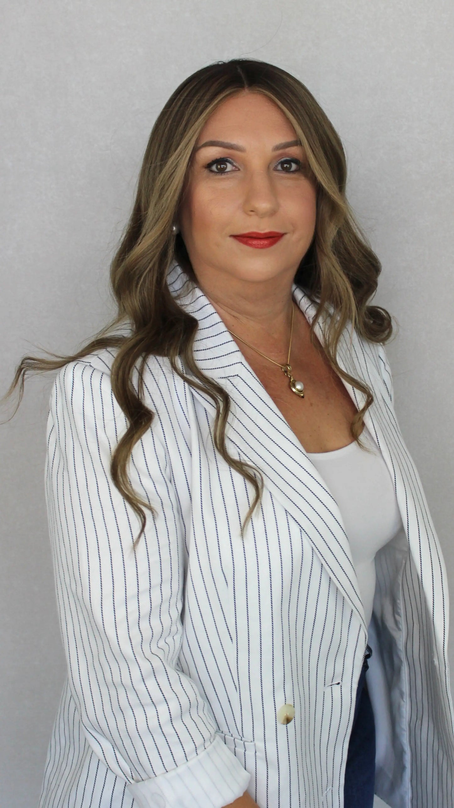 Ash Brunette with Highlights and Soft Root– 26" Human Hair Lace Front Wig- Colour: Jemma