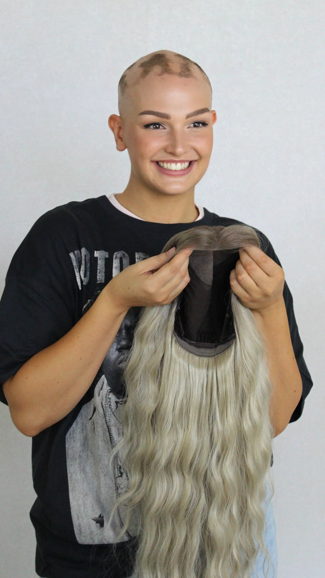Lace Front Icy Blonde Wavy Synthetic Wig – Rikki
