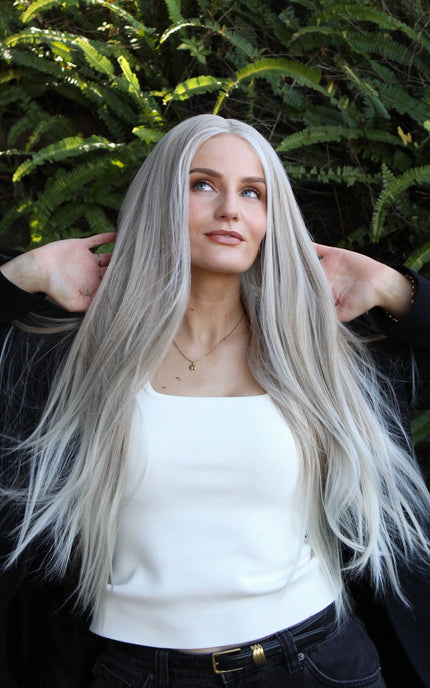 long lacefront wig, blonde hair, middle part, 30 inches.