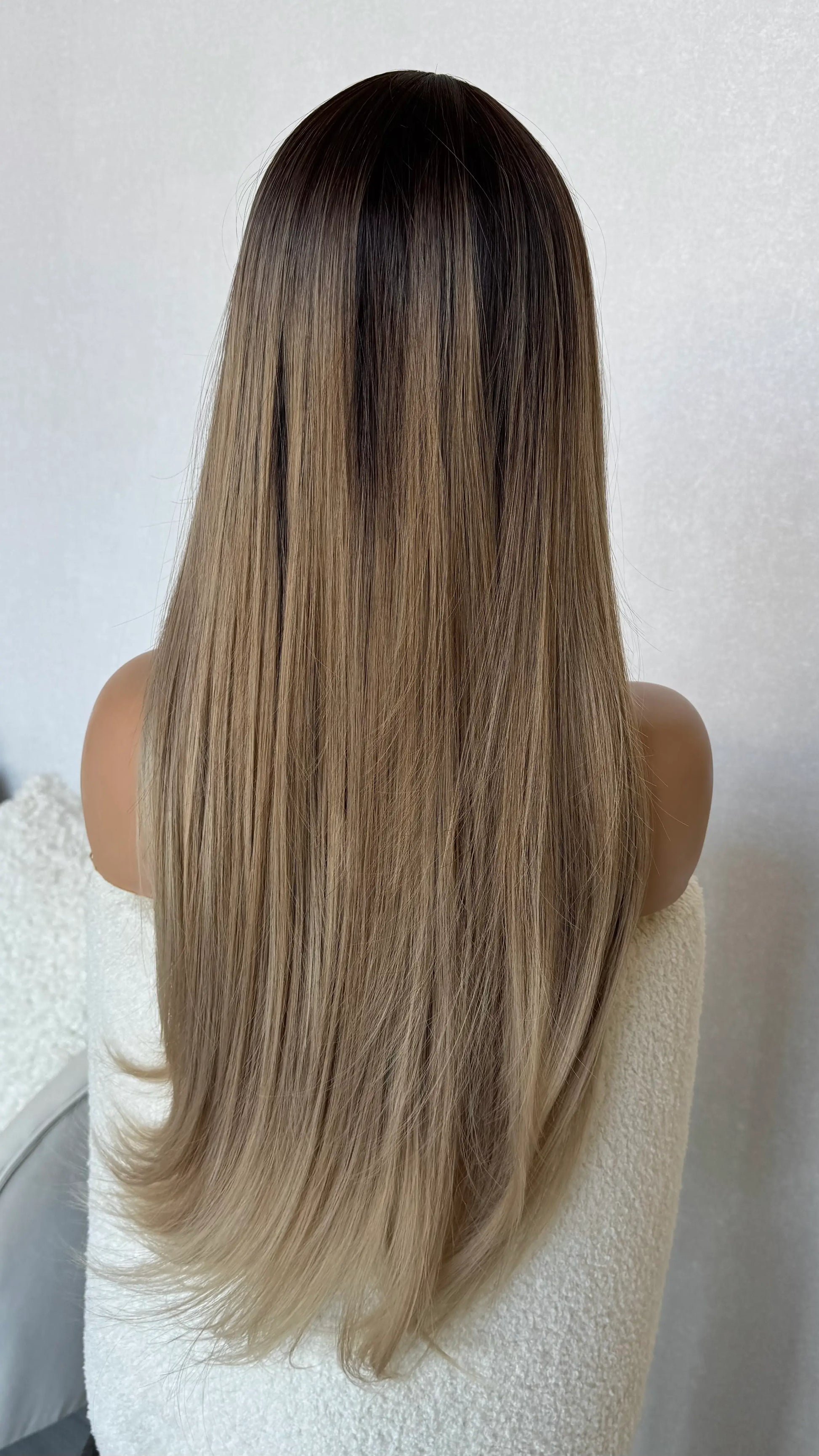 back view long hair glueless wig.
