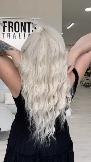 heat safe blonde white hair, long wavy hair glueless wig, changeable part, gold coast australia wigs.