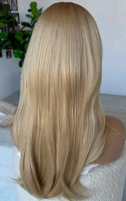 back view, long length straight hair, middle part 