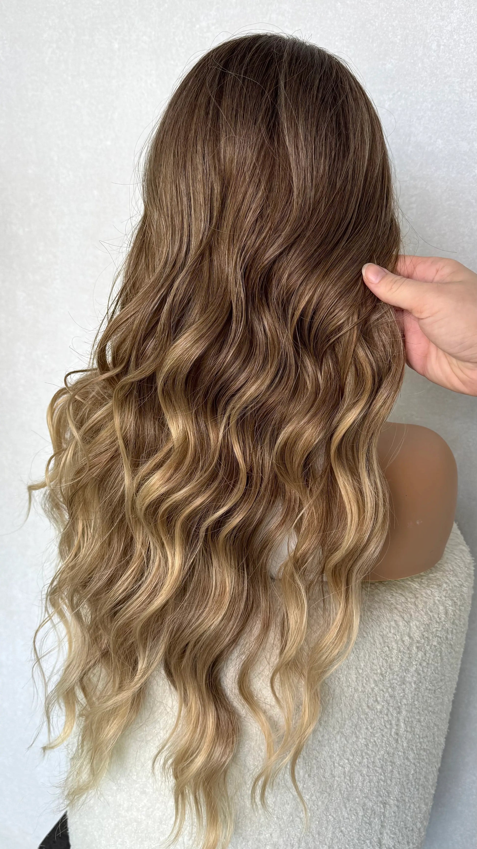 brown to blonde synthetic hair. heat friendly synthetic from the back.