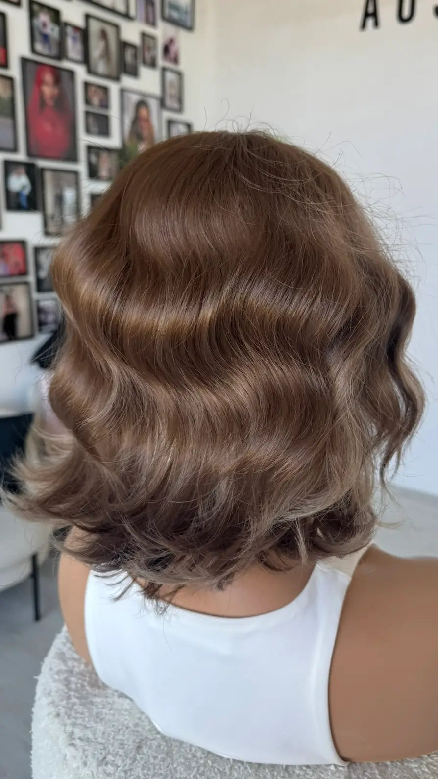 bakc view synthetic wig, 10-12 inch bob length . highlighted brown hair