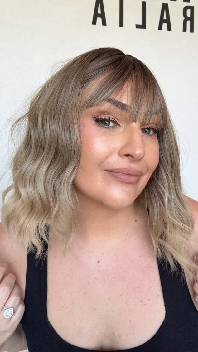 middle part with fringe, wavy hair ombre wig, heat safe synthetic hair.