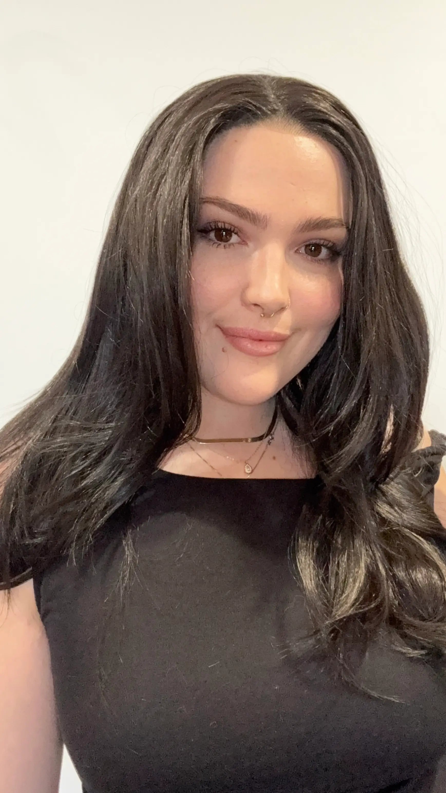 lace front black hair wig, middle part, heat safe and glueless, layered black hair, gold coast australia wigs.