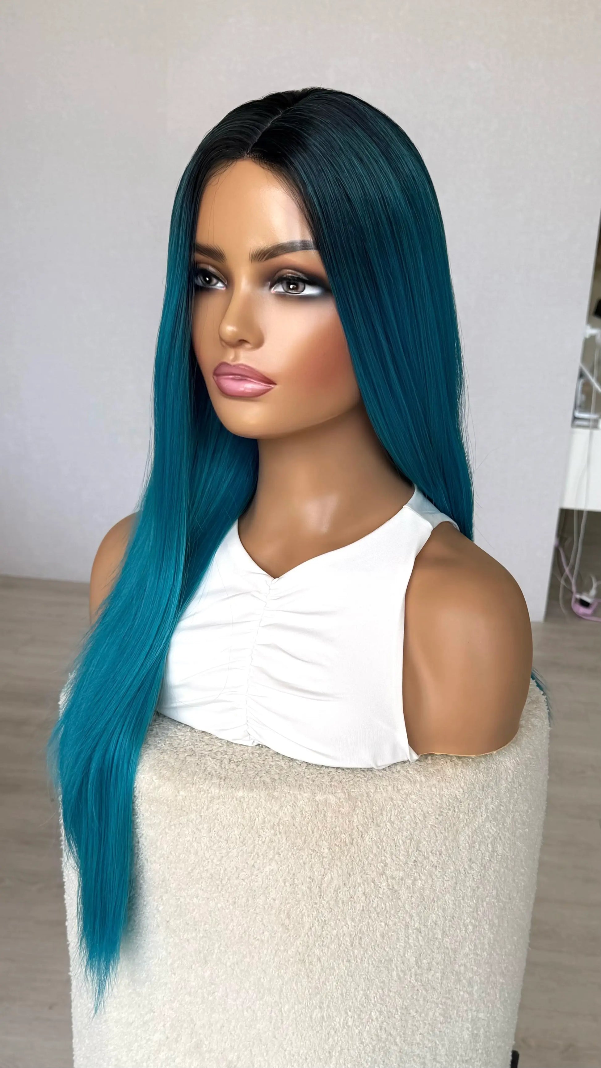 bubblegum blue synthetic wig, darker root, straigth hair, heat safe.