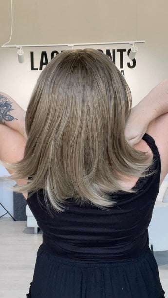 a natural looking dark blonde glueless bob wig 