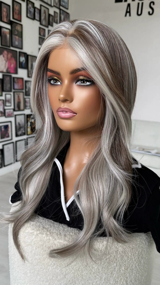 heat safe synthetic wig with glueless cap, ready to wear wigs for hairloss.