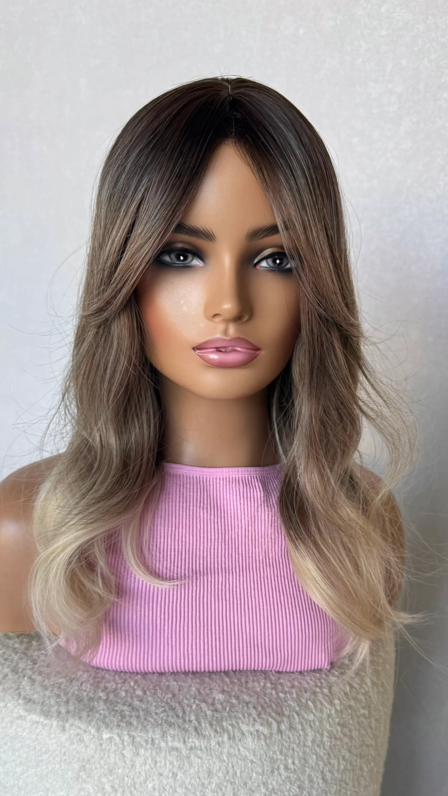 heat safe synthetic wig- ivy- dark root to ash blonde, platinum blonde ends. 
