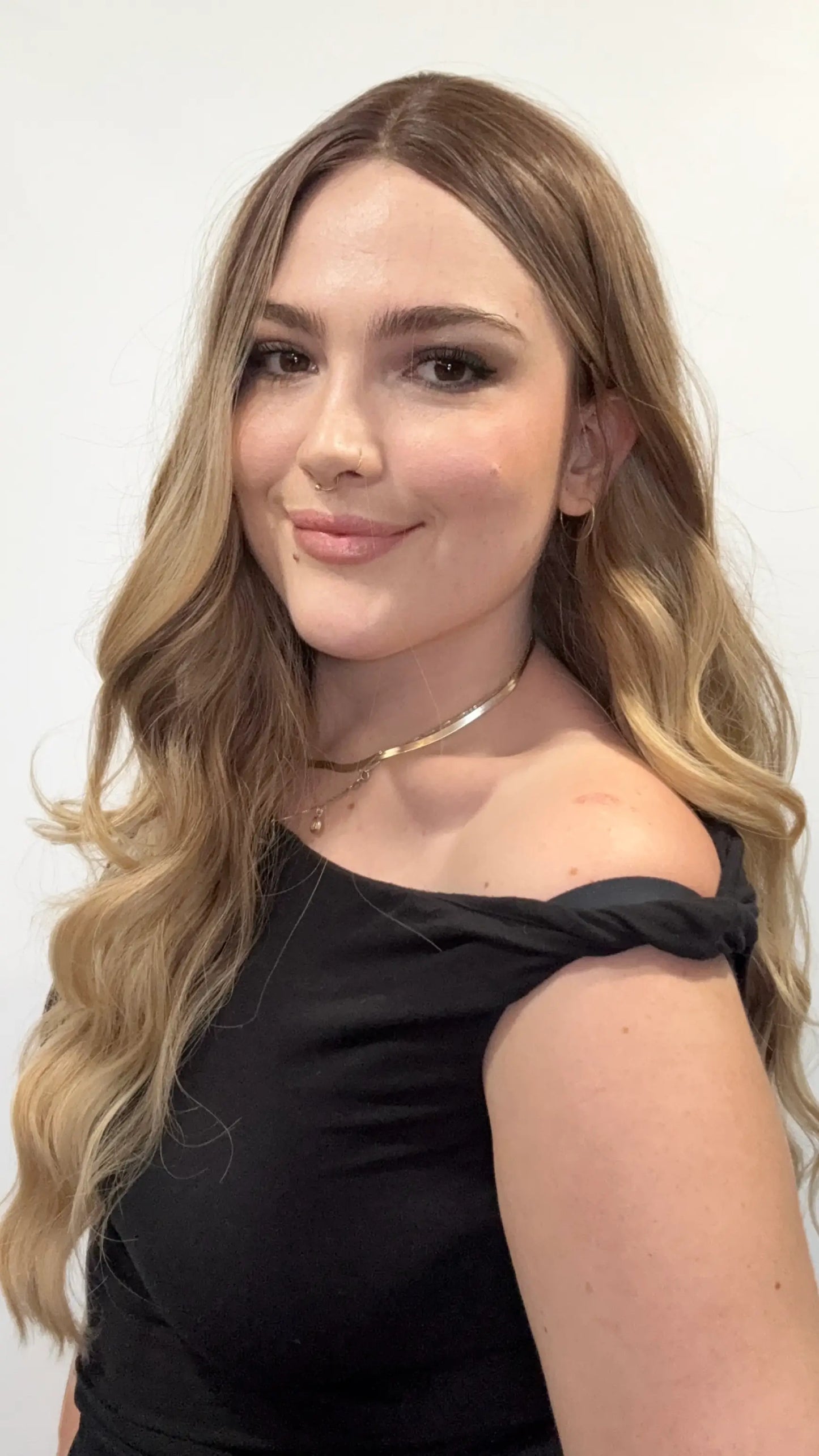 golden ombre synthetic wig, wavy heat safe hair, glueless wig, gold coast, australia.