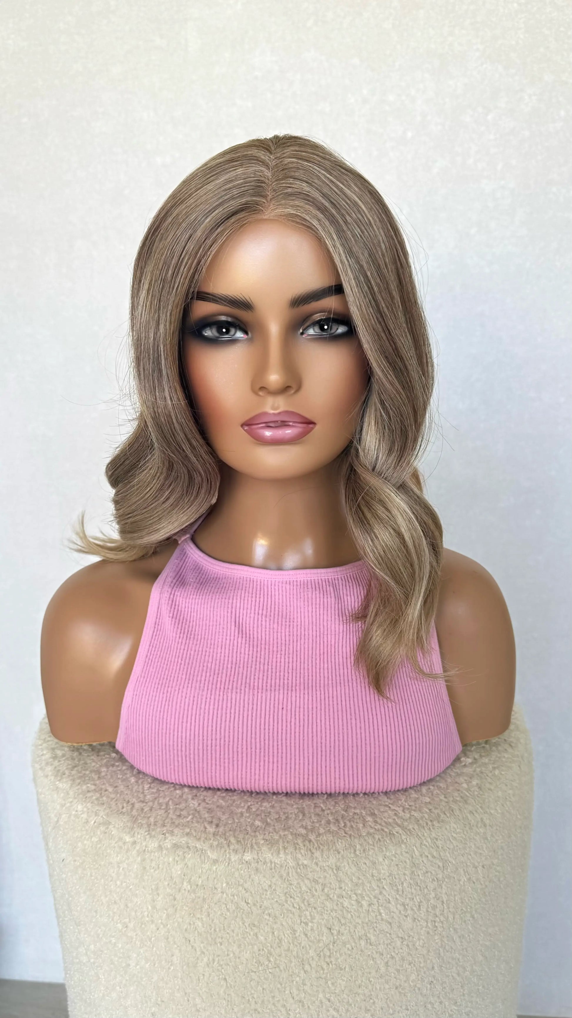 dune- sandy blonde lacefront wig, australia synthetic wigs.