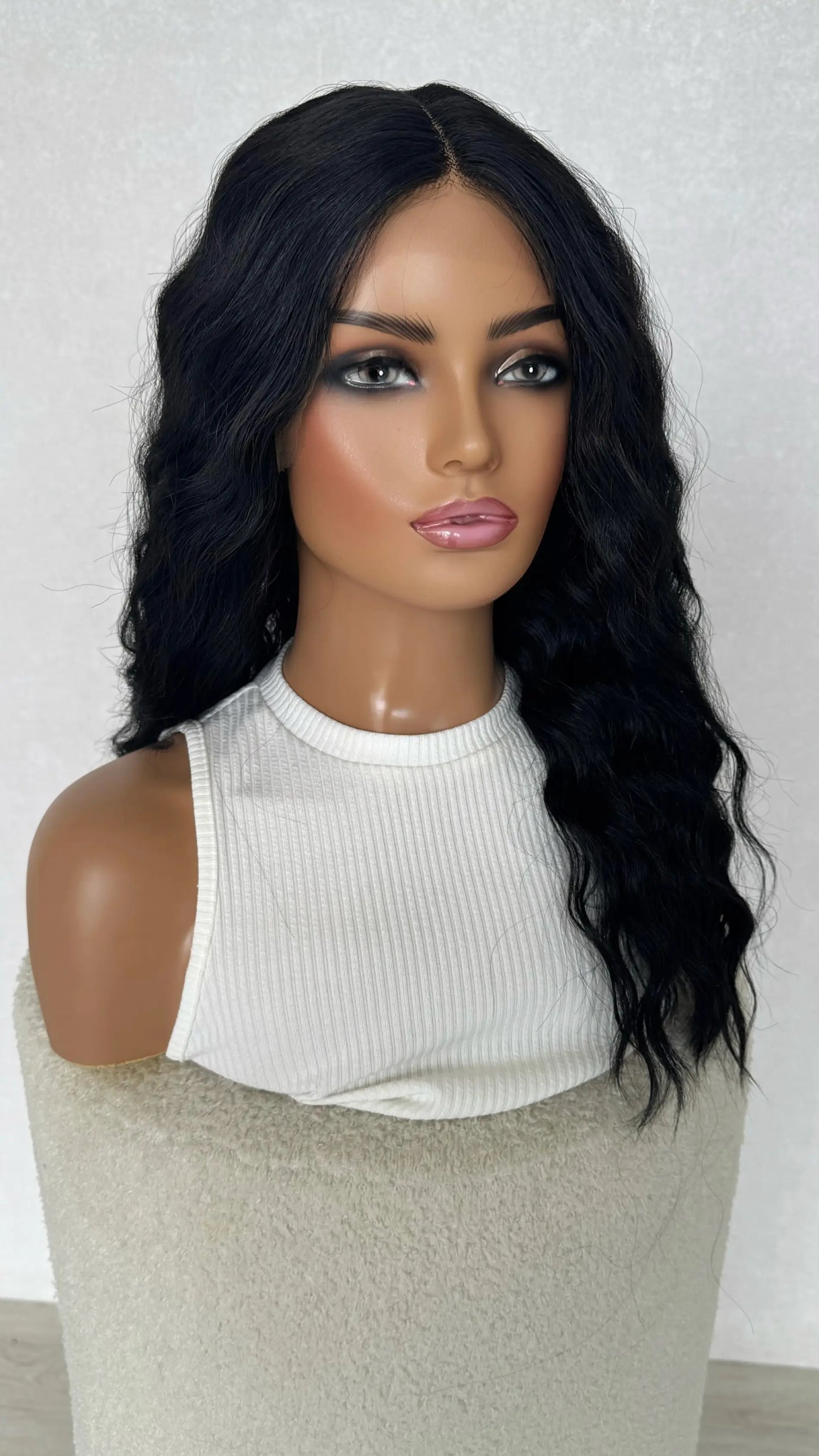wavy black hair, middle part, t-part lacefront wig australia.