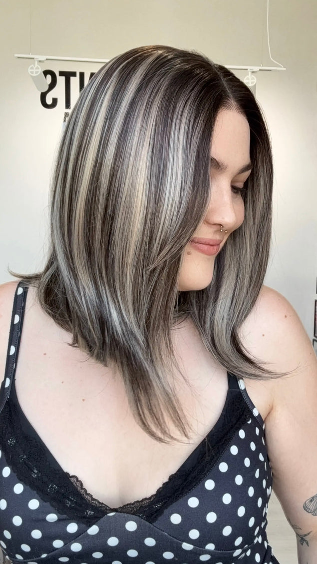 lace front synthetic wig in petite size for hairloss, alopecia and chemotherap.