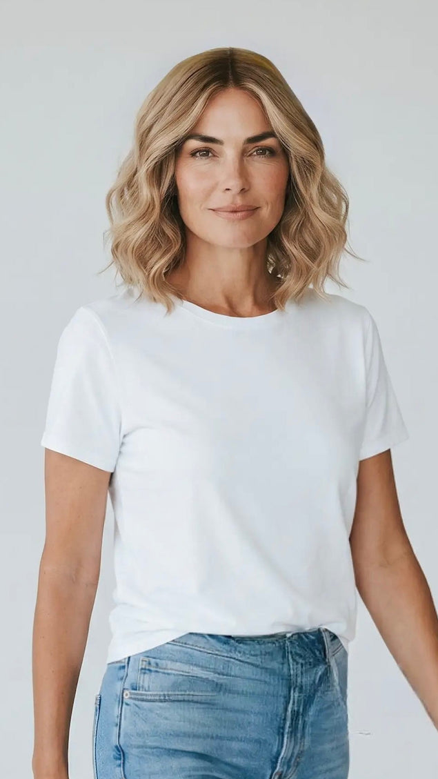 glueless lace wig blonde ombre colour with wavy hair styling  #1 wigs australia.