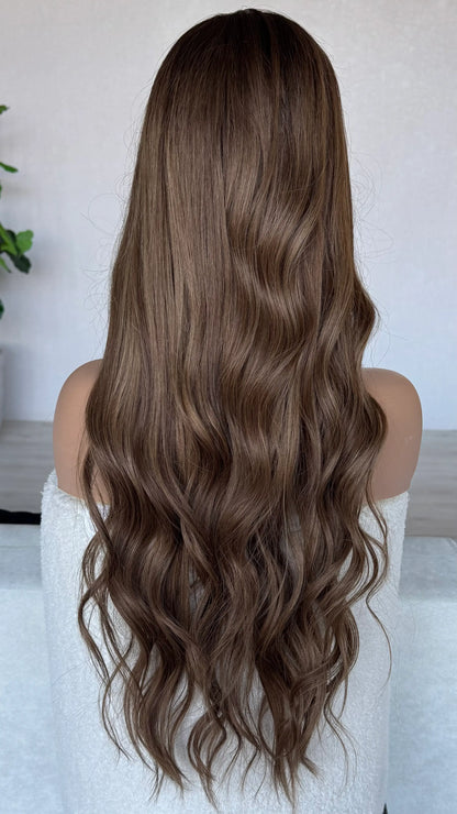 back view long wavy hair 28 inches 
