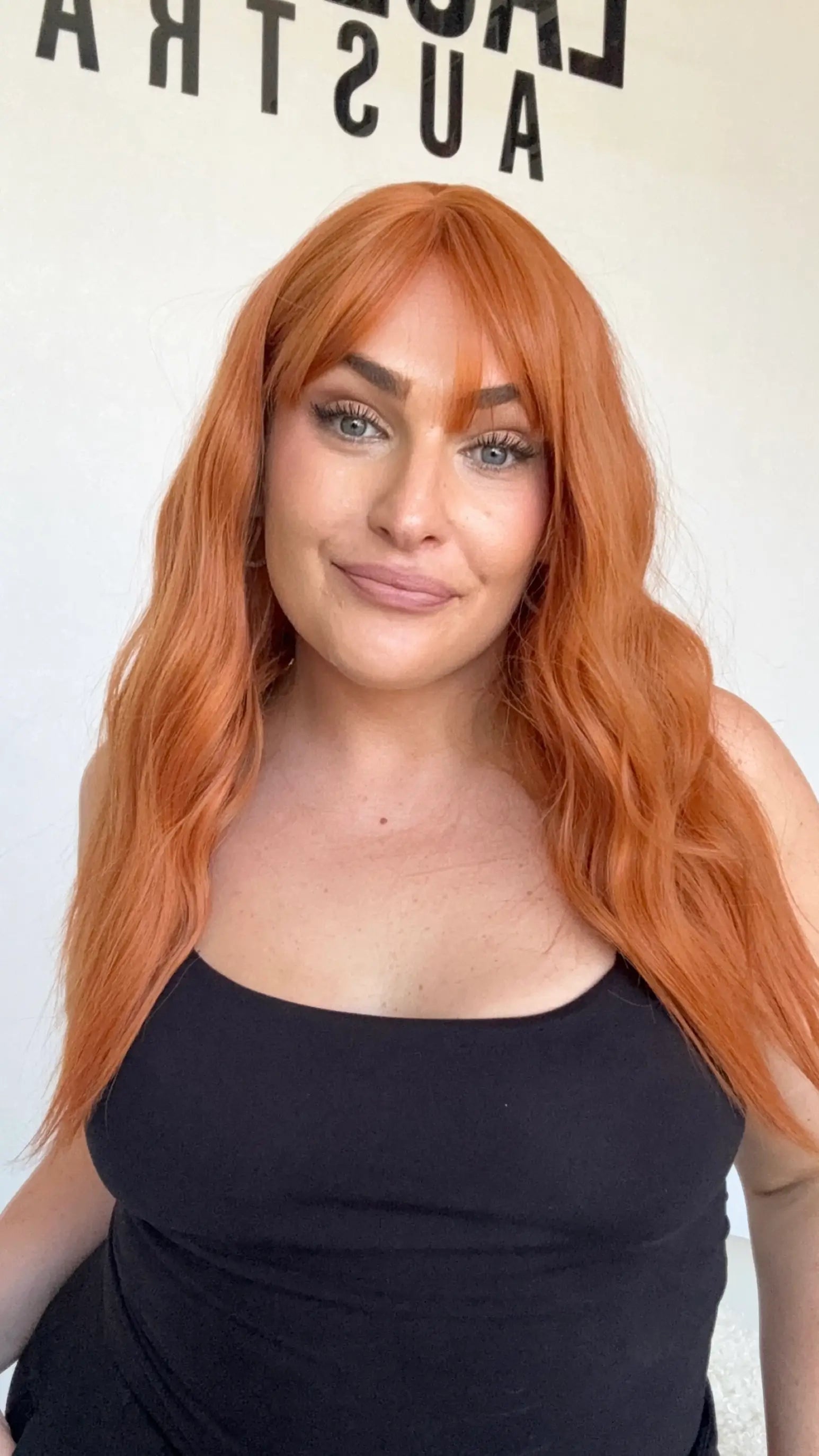 middle part, wavy hair, heat safe synthetic australia, 20-22 inch hair length.