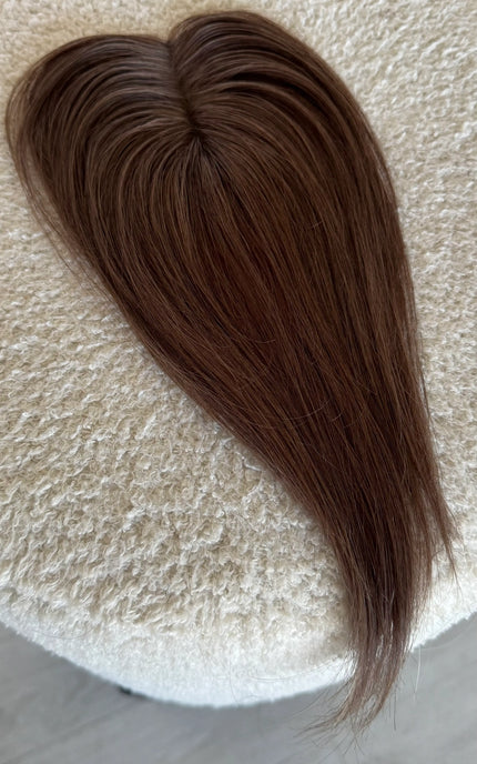 showing partline on mini topper, human hair topper 3x clips.