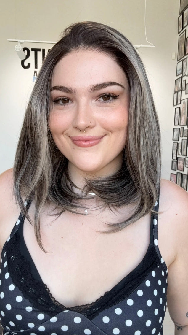 small size glueless synthetic wig in grey ash colour, 14 inch length.