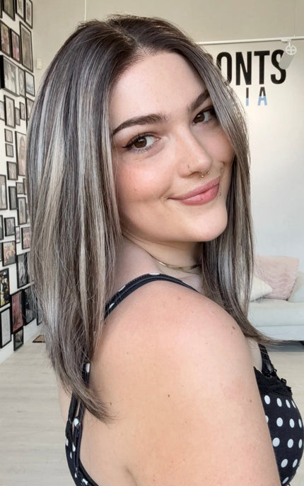 glueless lace front petite size synthetic wig for hairloss.