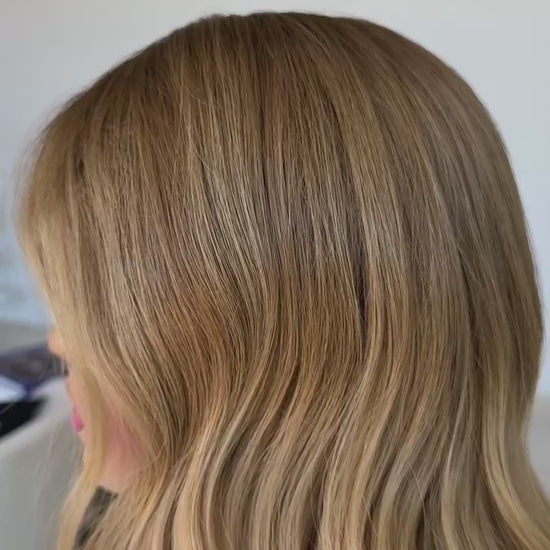 biscotti colour, ombre blonde colour, golden toned. medical lace front wig.