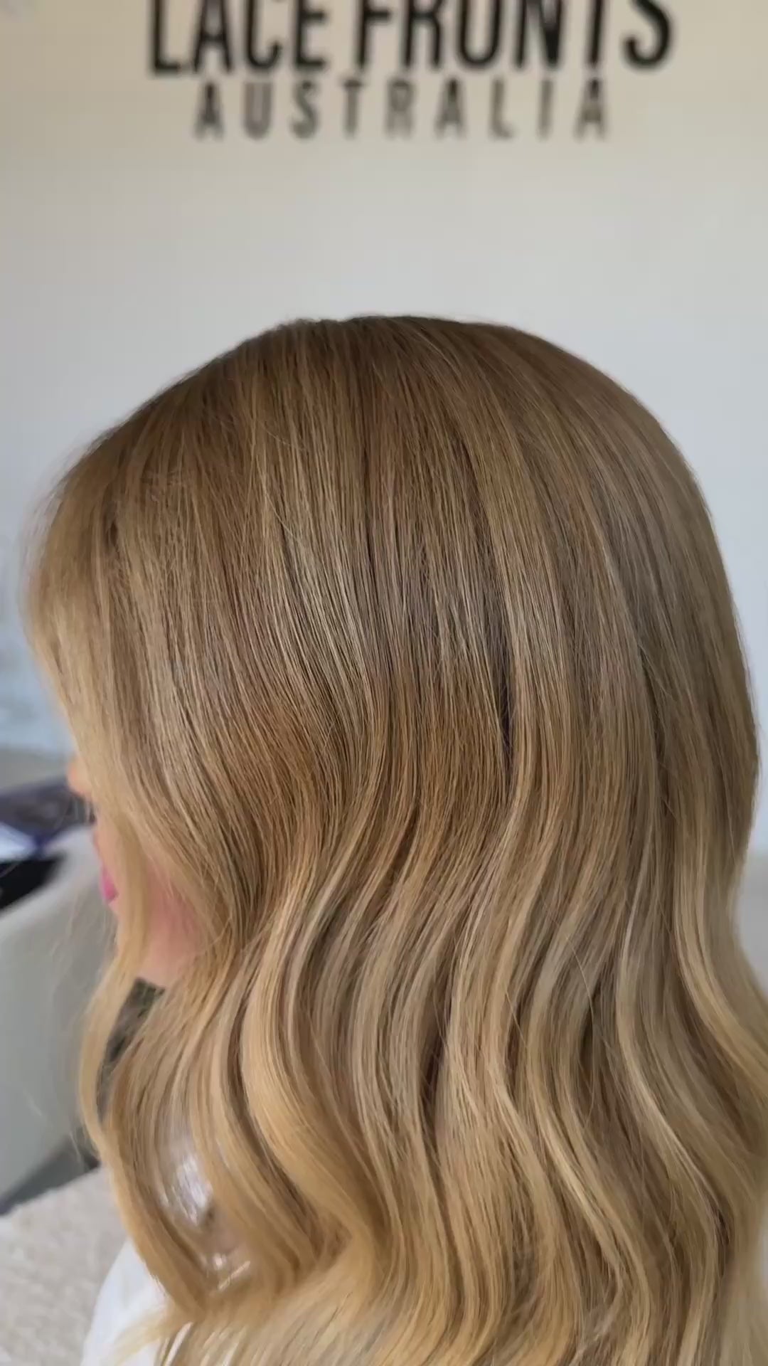 biscotti colour, ombre blonde colour, golden toned. medical lace front wig.