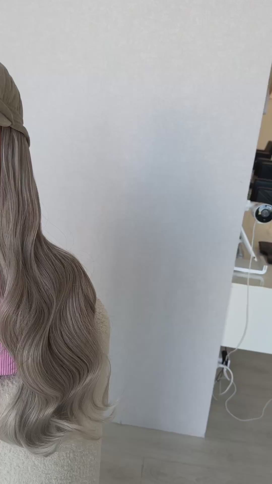 aura silver ash blonde synthetic hat wig 