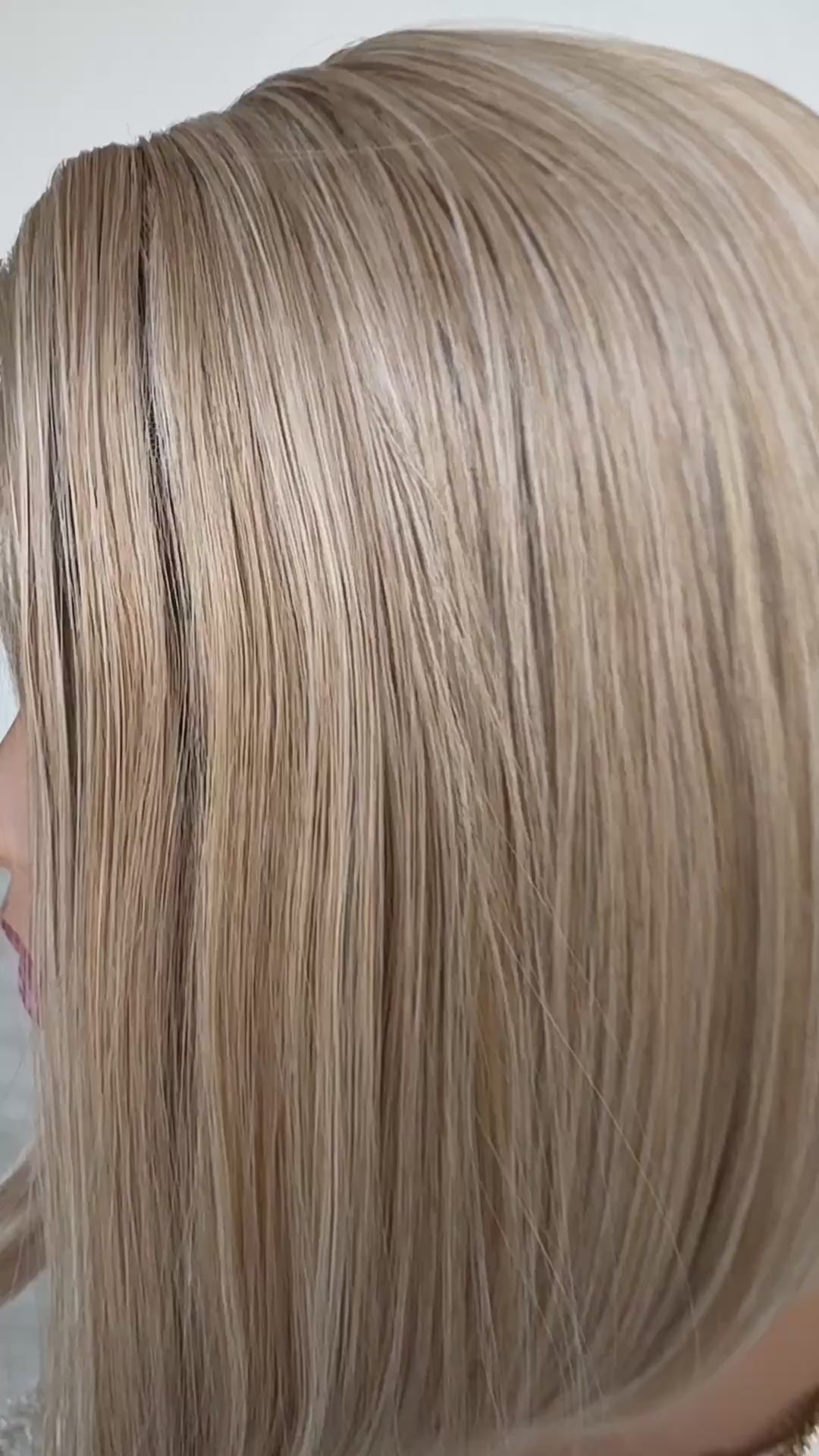 dreaming heat safe synthetic hair, no root overall light peach blonde colour, slight concave. australia synthetic blonde bob wig. lacefront.