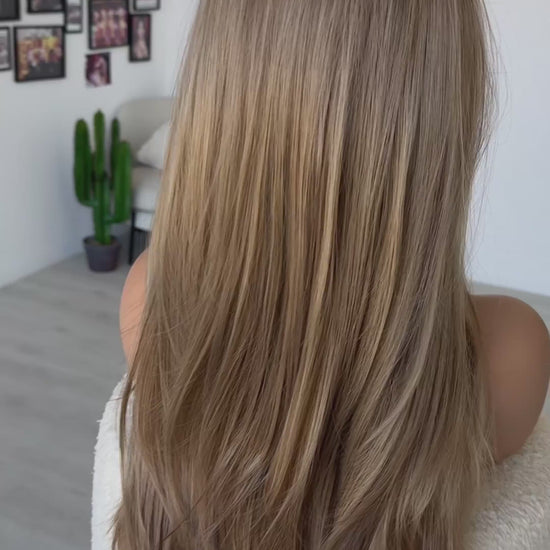 long blonde ombre wig with curtain bangs and middle part, heat safe wig, styable hair.