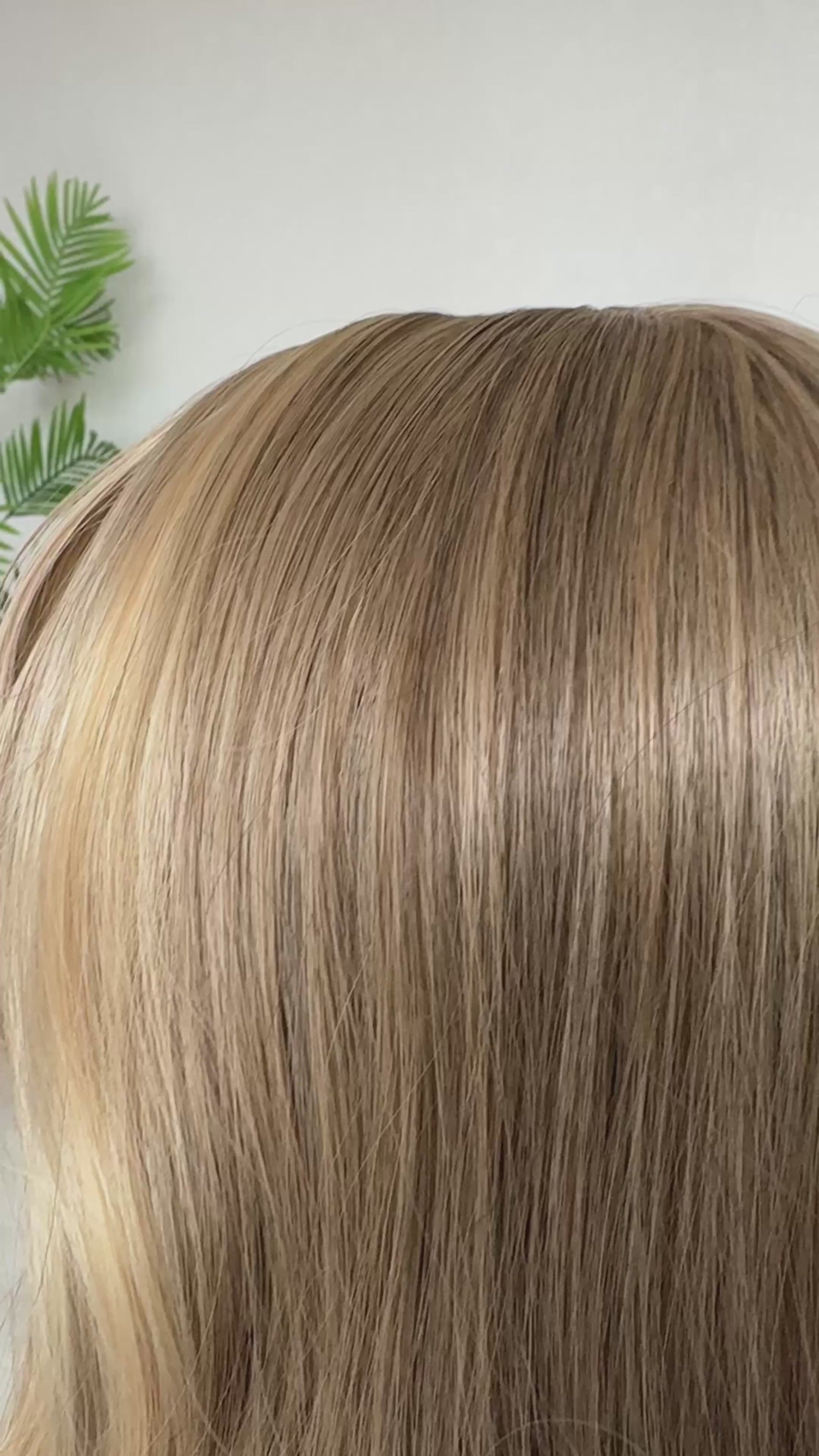tilly synthetic video, 28 inch long blonde hair with fringe, heat safe synthetic fibers.